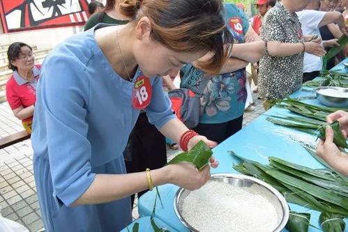 家长吃瓜比赛视频大全,趣味横生的家庭欢乐时光大盘点