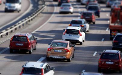 车主吃瓜排队,揭秘汽车市场新现象