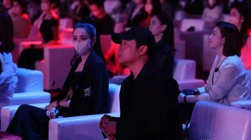 2023微博之夜吃瓜,娱乐圈风云再起，吃瓜群众狂欢盛宴